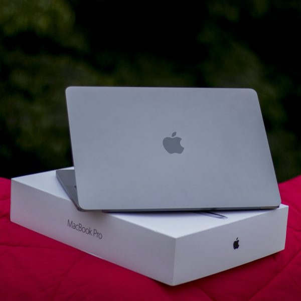 macbook and box