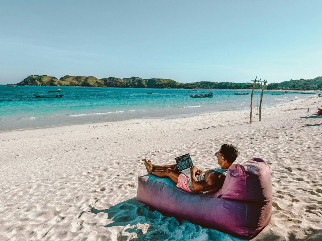Self Storage for Digital Nomads